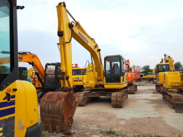                  Japanese Used Komatsu PC130-7 2015 Year Construction Machinery Used Excavator Komatsu PC70 PC100 PC120 PC128 PC130 PC138 PC158 PC160 PC200 PC220 Digger Hot Sale             