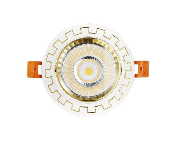 COB Cree LED,  ADC12 Aluminum Housing , With reflector, Adjustable, Directional 80 LM/Watt, 90LM/WATT. 