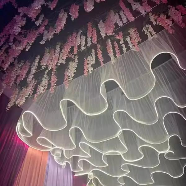 Cortina de techo de boda de luz blanca con banda de luz LED para salón de baile
