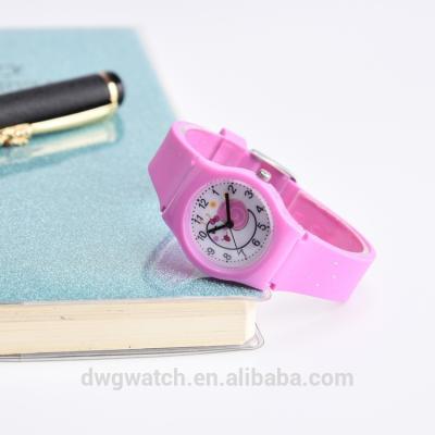 A cor cor-de-rosa caçoa o relógio impermeável China/Japão Movt para o presente de aniversário