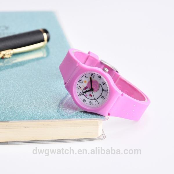 A cor cor-de-rosa caçoa o relógio impermeável China/Japão Movt para o presente de aniversário