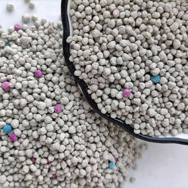 Bentonite clay Cat Litter 1.5-3mm size