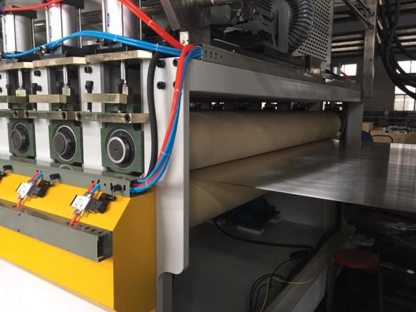 Light Wight High Intensity pc production line Hollow Type Cross Section Sheet making