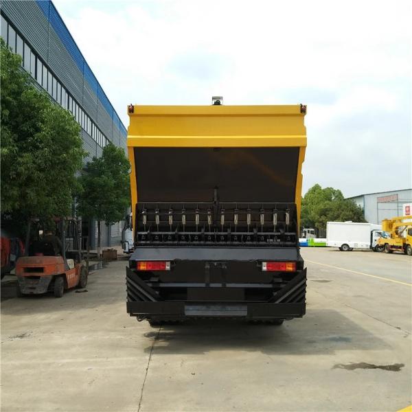 4X2 Shacman Asphalt Spray Truck Gravel Spray Chip Sealer Truck