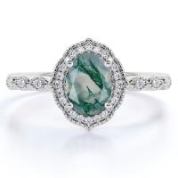 El óvalo del halo del diente cortó la ágata verde dendrítica blanca lechosa y el anillo de compromiso antiguo del diseño de Moissanite Miligreen