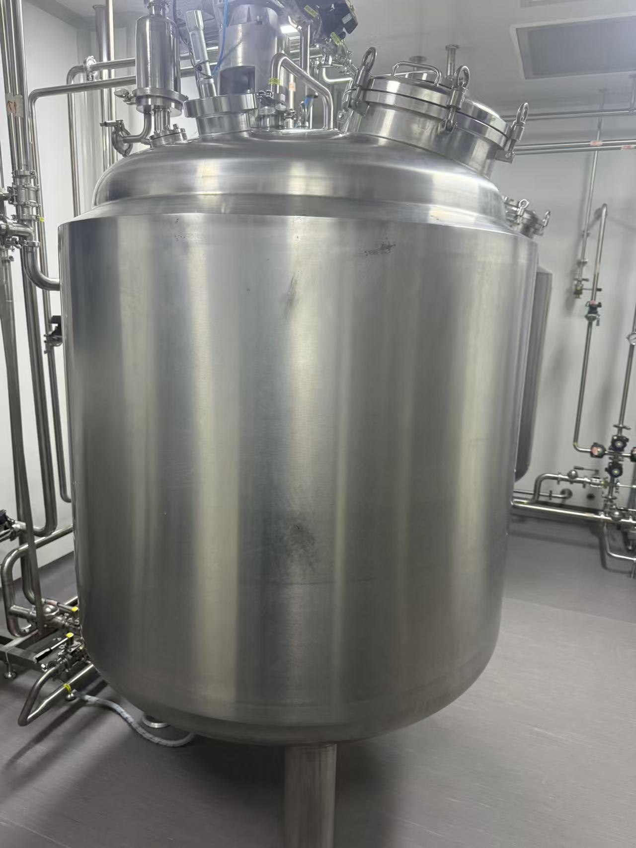 Independent Rinsing 5ml Sterilizing Filling Sealing Ampoule Line, 10000 pcs/h Environmental Monitoring AGF-6S