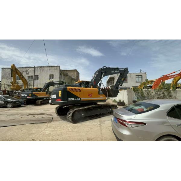 Excavateur Hyundai R220LC-9S d'occasion en excellent état / Excavateur Hyundai Crawler d'occasion à vendre