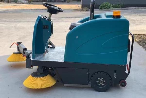 Durable Industrial Street Roadelectric Ride On Sweeper Truck with Pure Electric Energy Type