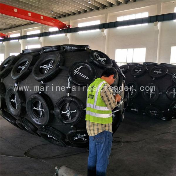Defensa de goma neumática marina de D4.5m x de L9.0m Yokohama para los petroleros grandes