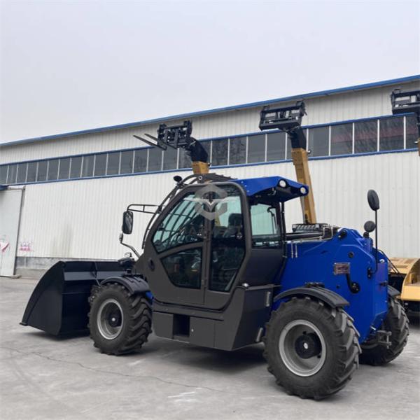 4WD 7m Telhandler Forklift with Cum-mins Engine for Construction