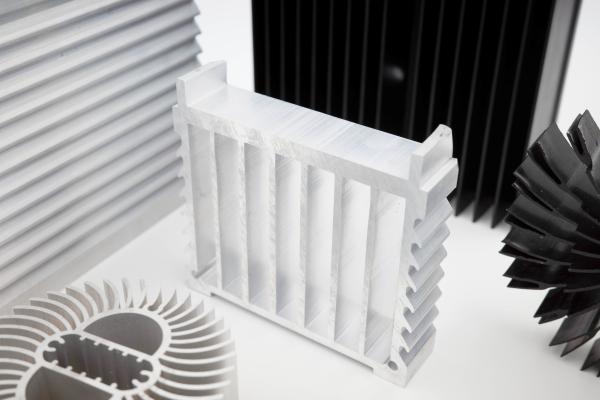 Antirust Stable Aluminum Extrusion Heatsink , Automotive Extruded Aluminium Profiles