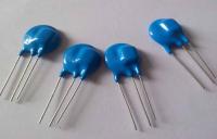 1W a C.A. 300V protegeu tèrmica os MOVIMENTOS 20D, varistor metálico do óxido