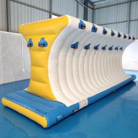Juego flotante inflable desafiador del agua para el lago