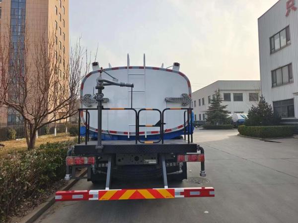 Escala de pulverização do caminhão de tanque 6x4 da água de SINOTRUK SITRAK LHD 15-20CBM largamente