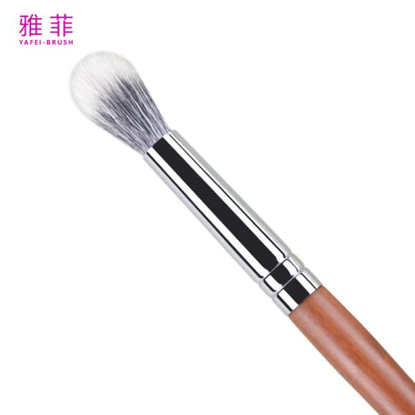 Touche jusqu'à 29 Blusher poudre de mélange brossage de l'ombre d'œil Logo personnalisé Cheveux d'animal Ferrule de cuivre poignée en bois de qualité supérieure