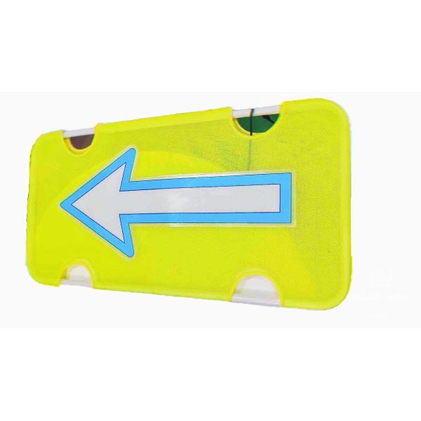 交通黄色い網のガーゼの点滅の矢板