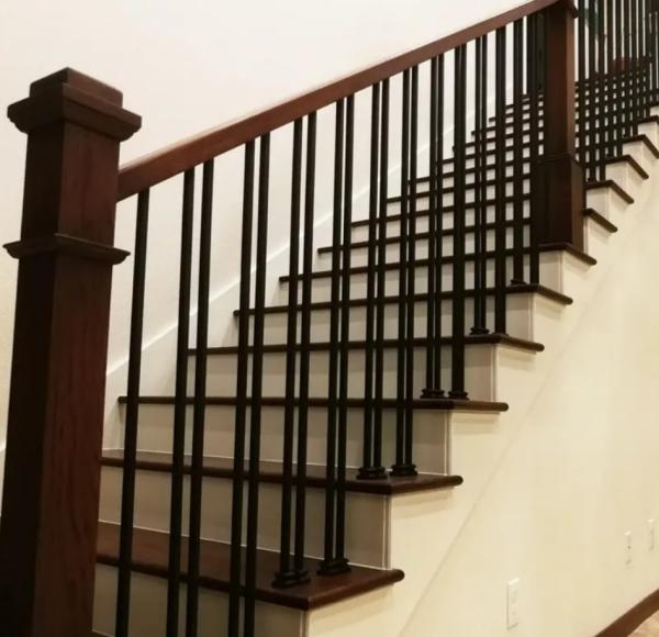 Secure And Sturdy Glass And Stainless Handrail Easy To Clean