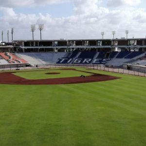 Подсказка установки пола вверх по пластиковому стадиону усаживая анти- старея анти- УЛЬТРАФИОЛЕТОВОЕ доказательство огня