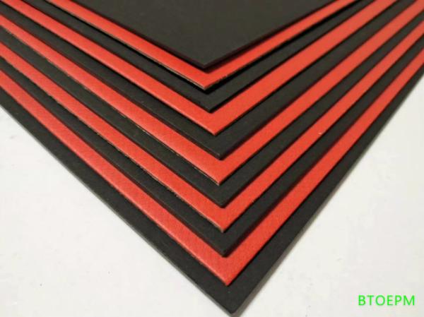 O tamanho vermelho preto 18inchx150ft grande 230g 250g coloriu o papel Rolls