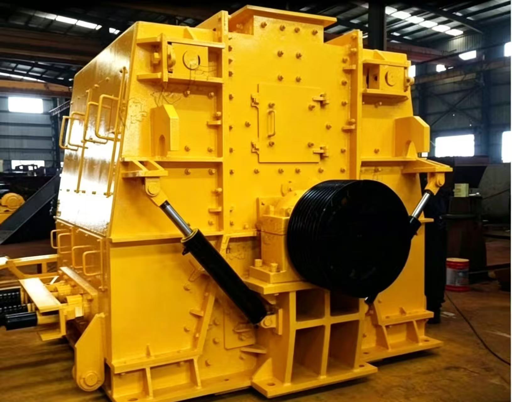 PCK1214 Energy Saving Reversible Hammer Crusher with Compact Design for Small Coal Processing Plants