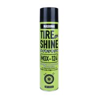 Le liquide de brillance des pneus de lavage automobile comme barrière contre la saleté routière et la poussière des freins