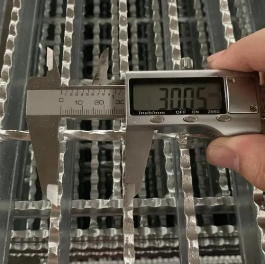 Aluminum Steel Bar Grating for Catwalk Deck and Floor Steel Applications