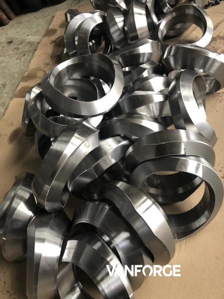 ANSI / ASTM A182 3000LBS Forged Steel Pipe Fittings Socket Weld Coupling