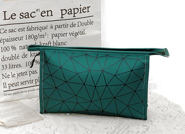 Custom logo portable large capacity simple waterproof travel toiletries storage bag