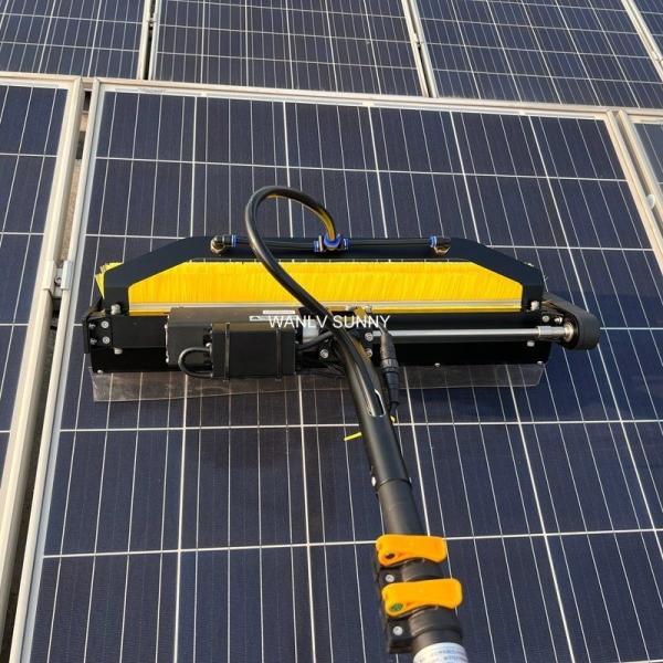 Max Unfold Size 3.5m-5.5m-7.5m Lithium Battery-Powered Rolling Brush for Solar Cleaner