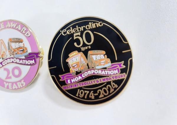  Backing Card Funny Cute Design Hard Soft Enameled Metal Wholesale Lapel Pins Badges Anime Custom Cartoon Enamel Pins