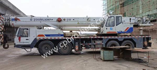 Poids de levage maximal 16 t Zoomlion Qy80V Grue hydraulique tout-terrain utilisée 2014