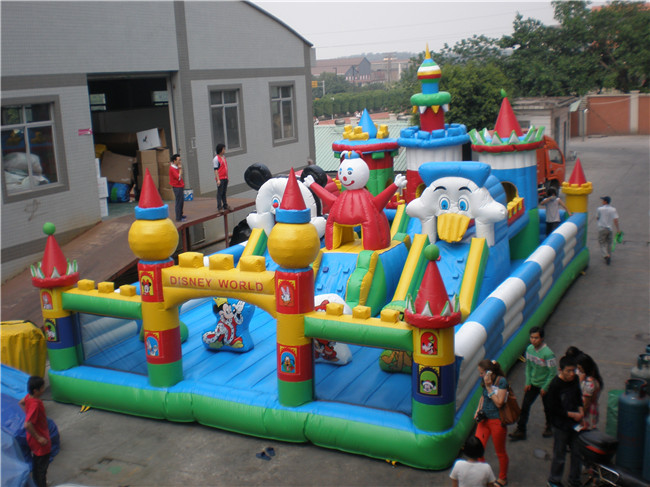 Commercial Inflatable Fun City High Quality Outdoor Inflatable Playground Bouncy Castle Inflatable Amusement Park for Kids