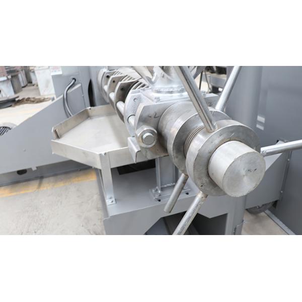 Линия добычи нефти солнцецвета добычи нефти 50 тонн на день