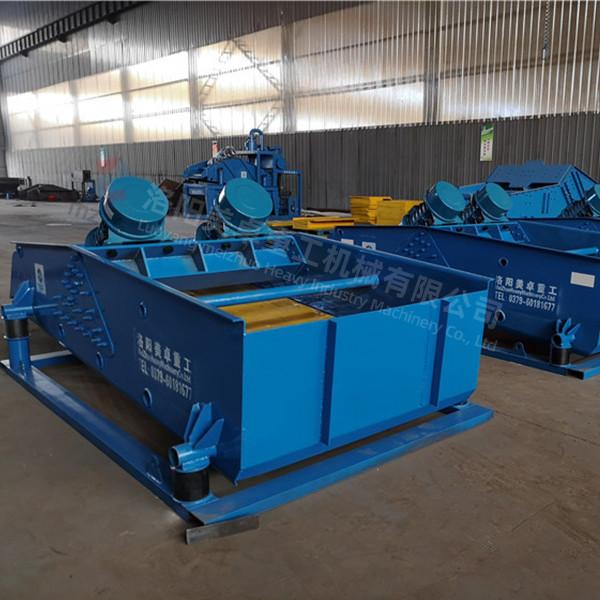 Wet silica sand dewatering sieve machine customized color from sand wash plant