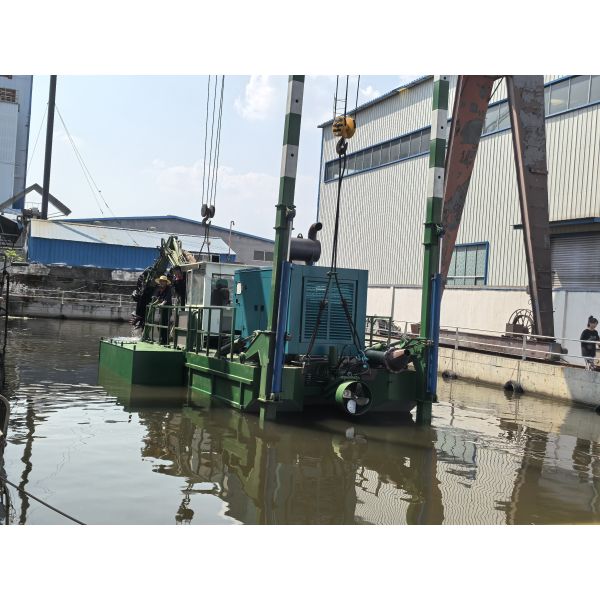 Amphibious Swamp Buggy Excavator with 10 inch Draught 25KG Weight