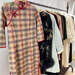 Traditional Style Used Winter Clothing Thick Cheongsam Elegant Vintage Clothes