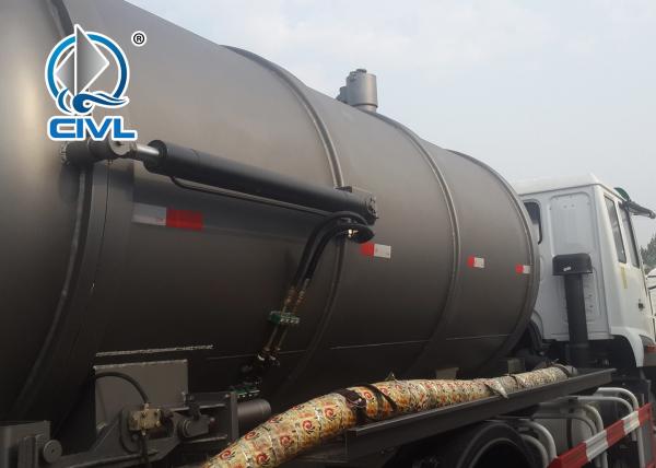 6x4 12m3 SINOTRUK HOWO 336hp Sewage Pump Truck With Safety Belts Tires12.00R20 With Middle lifting and Rear Cover