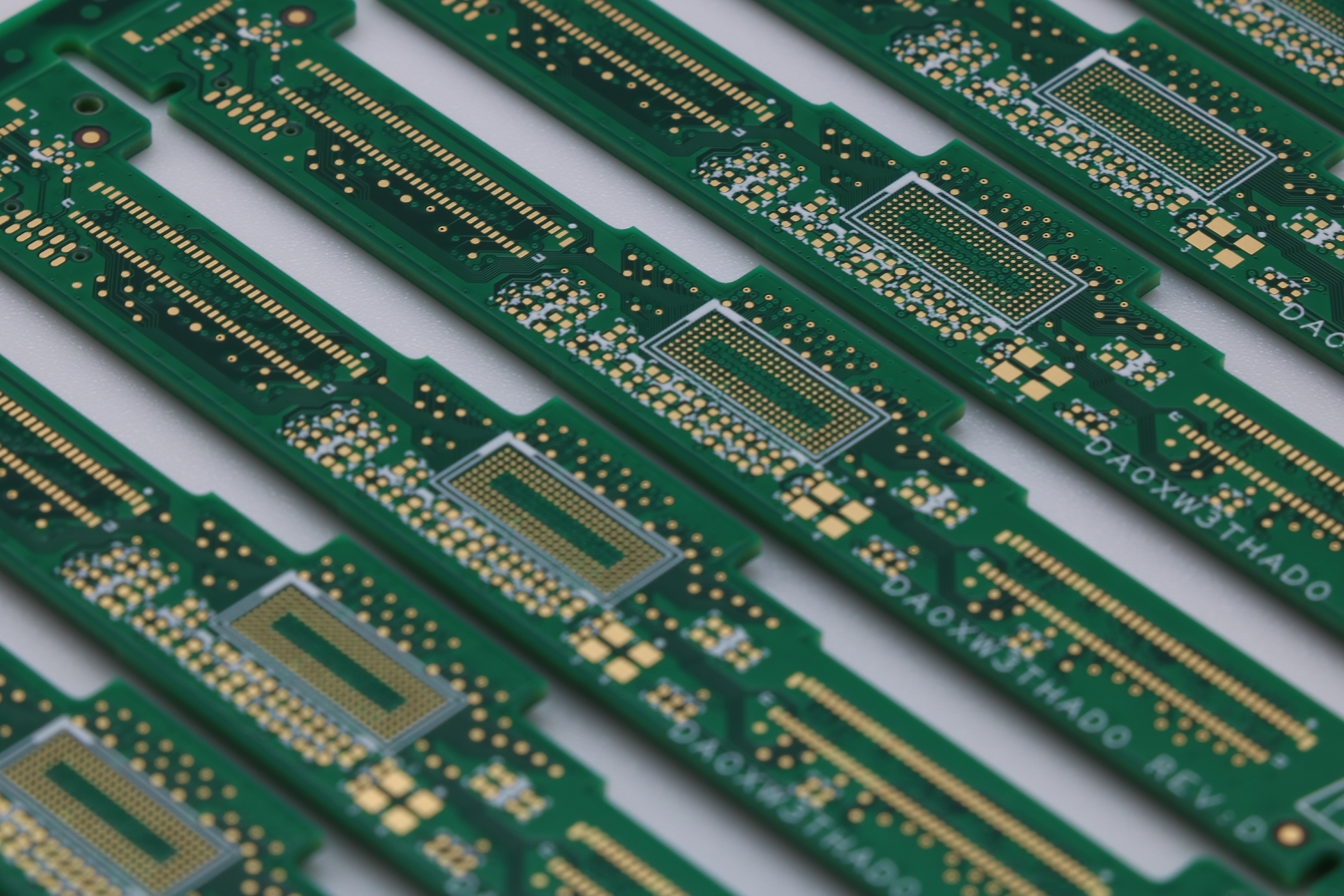 FR4 Tg180 трассировка PCB 6 слоев тяжелые медные минимальные/космос 0.1mm