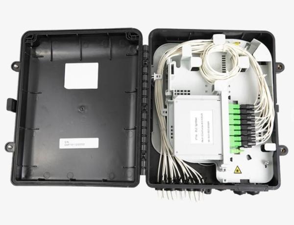 Outdoor Optical Fiber Distribution Box 16 Fibers Pole Mount Type