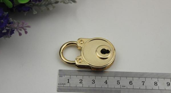 New style design bag metal accessories light gold oval shape hanging decorative padlock