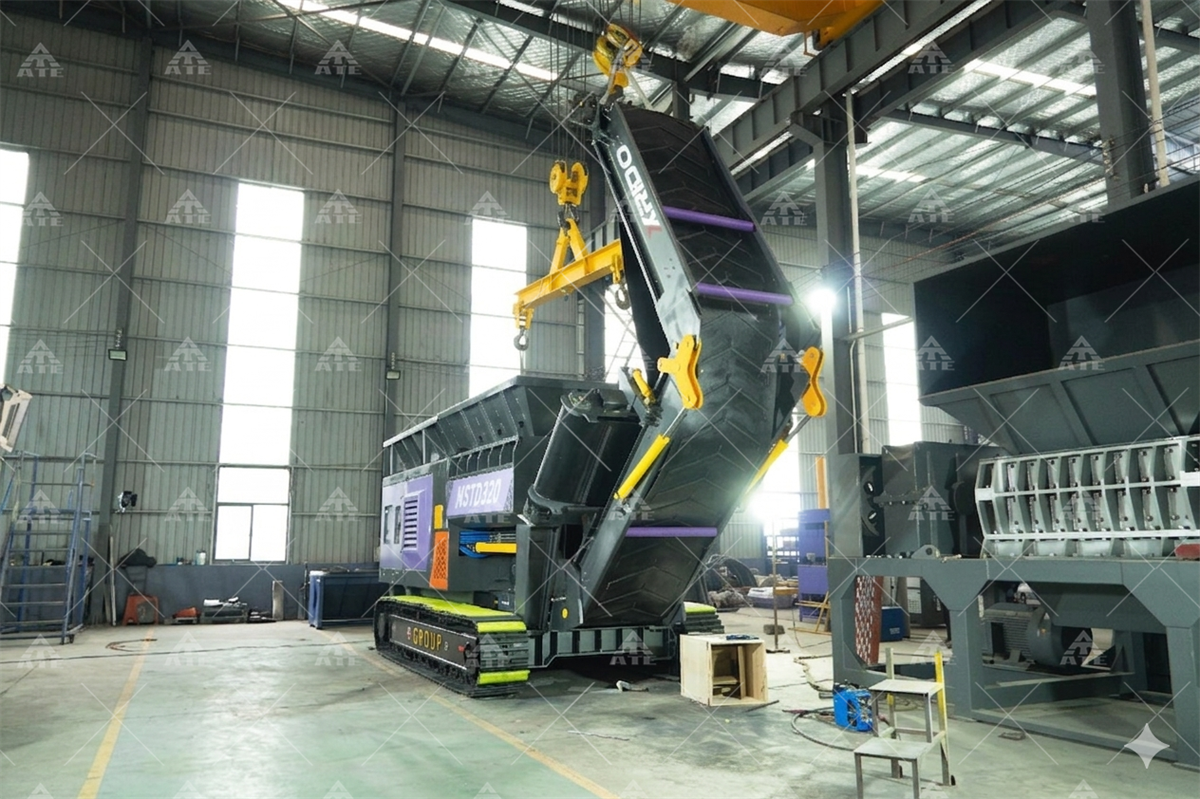 High Productivity Crawler Mobile Shredder with 40 Tons Per Hour Capacity and Stainless Steel Components, CE ISO TUV Certified