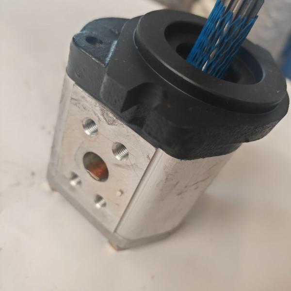 Double Row Gear B Series Low Noise External Meshing Gear Pump 217u-75-01000 Hydraulic Pump