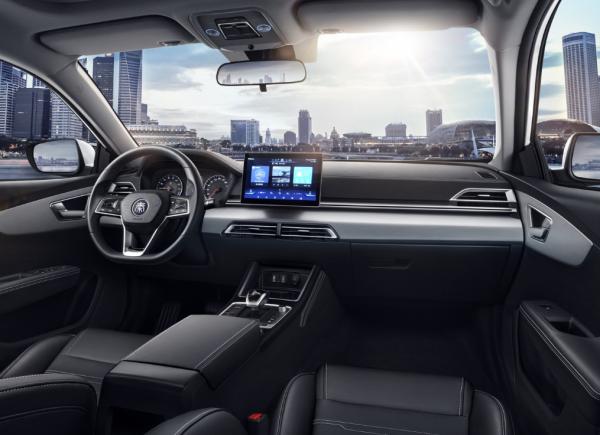 Plug In Hybrid Hatchback Qin BYD Full EV SUV Cars 5 Seater