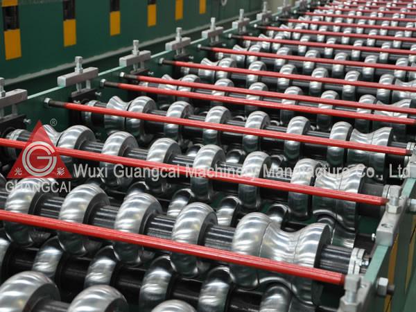 Corrugated Sheet Cold Roll Forming Machine / Metal Roofing Sheet Making Machine