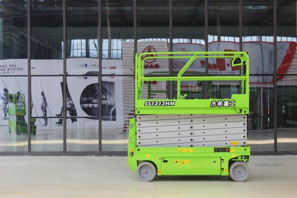 Working Height 13.8m Mobile Aerial Platform For Interior Maintenance