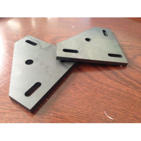 500W CNC fiber laser cutter for steel , brass and Alumnium industry processing