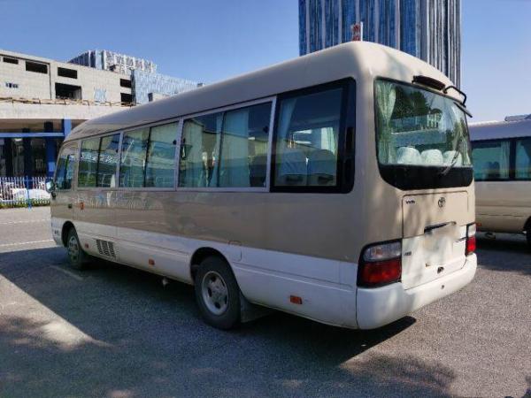 Ônibus usado pousa-copos de Toyota com equipamento completo 20 Mini Bus In usado assentos ônibus de Munual da gasolina da janela de deslizamento de 2012 anos