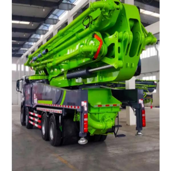 SINOTRUK Шасси 47 метров 50 метров Мобильный бетонный насос Грузовик Цементный бум Насосное оборудование для строительства зданий