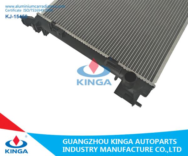2015 NISSAN QASHQAI J11 Aluminium Car Radiators / Silver Color Plastic Radiator Replacement