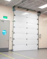 Porte de garage sectionnelle recouverte de poudre 50 mm-80 mm épaisseur isolée Porte de garage sectionnelle
